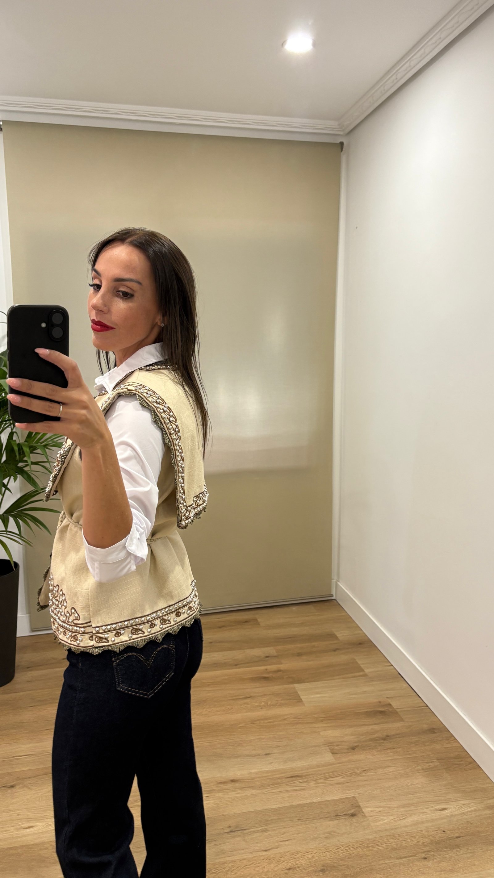 Camisas | Chaleco Marisol-bordado-beige | Tu Estilo en Rosa