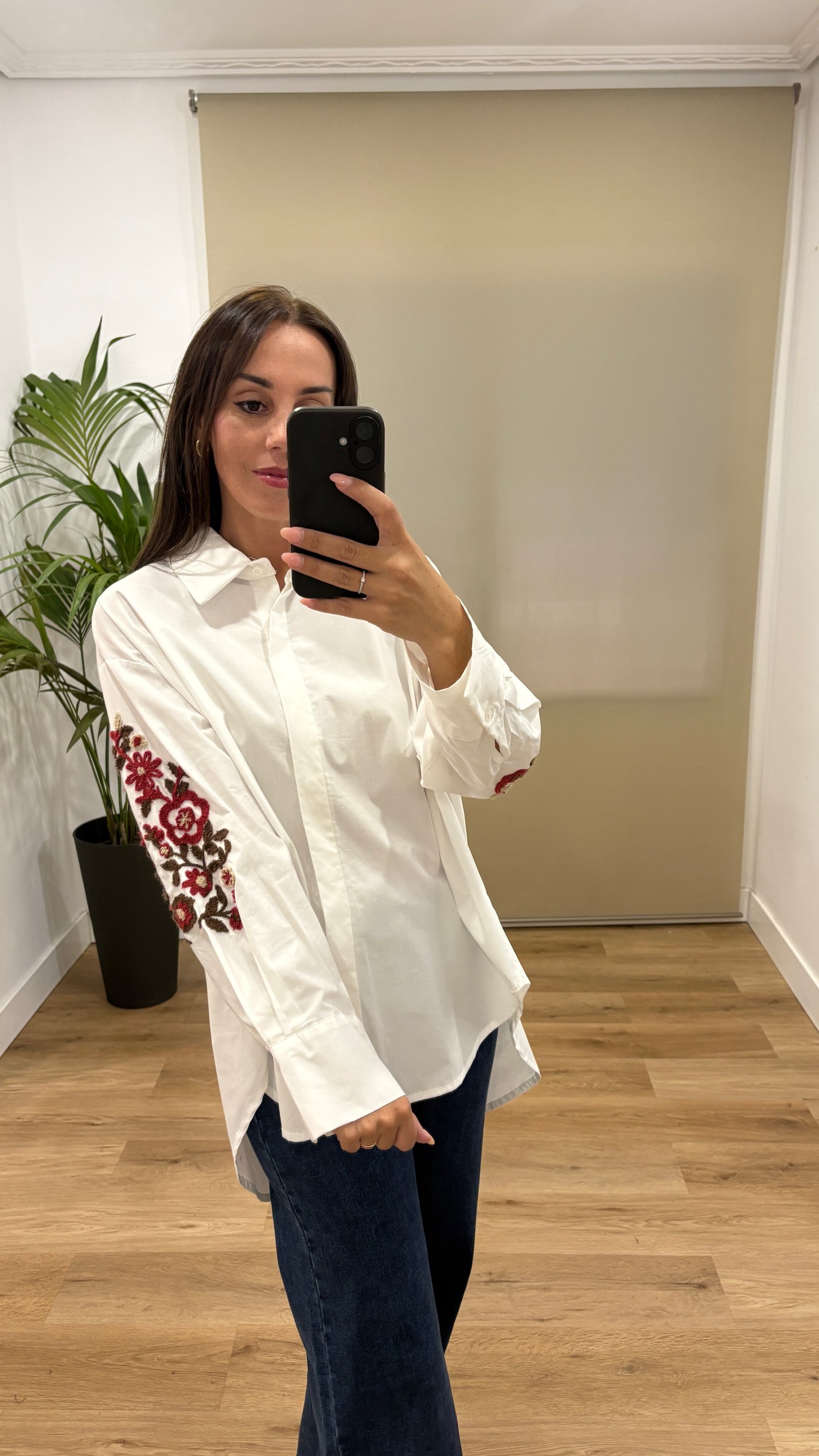 Casual | Camisa Noa-bordada-blanca | Tu Estilo en Rosa