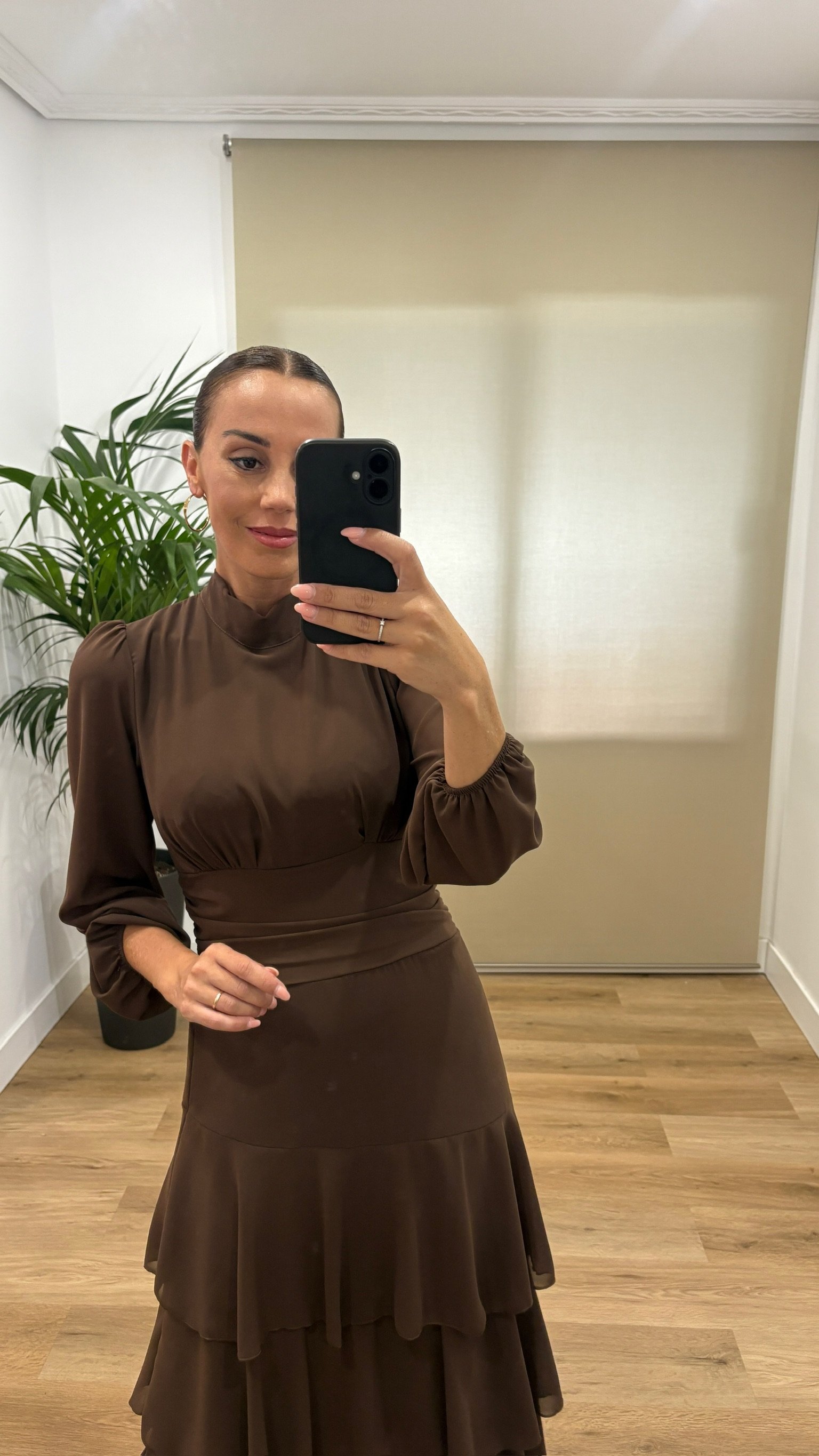 Vestidos | Vestido Tania-volantes-marron | Tu Estilo en Rosa