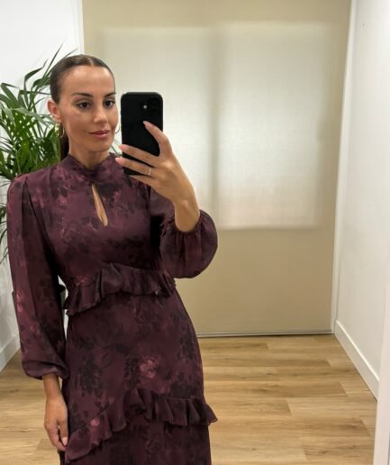 Vestidos | Vestido Luisa-frontal-granate | Tu Estilo en Rosa