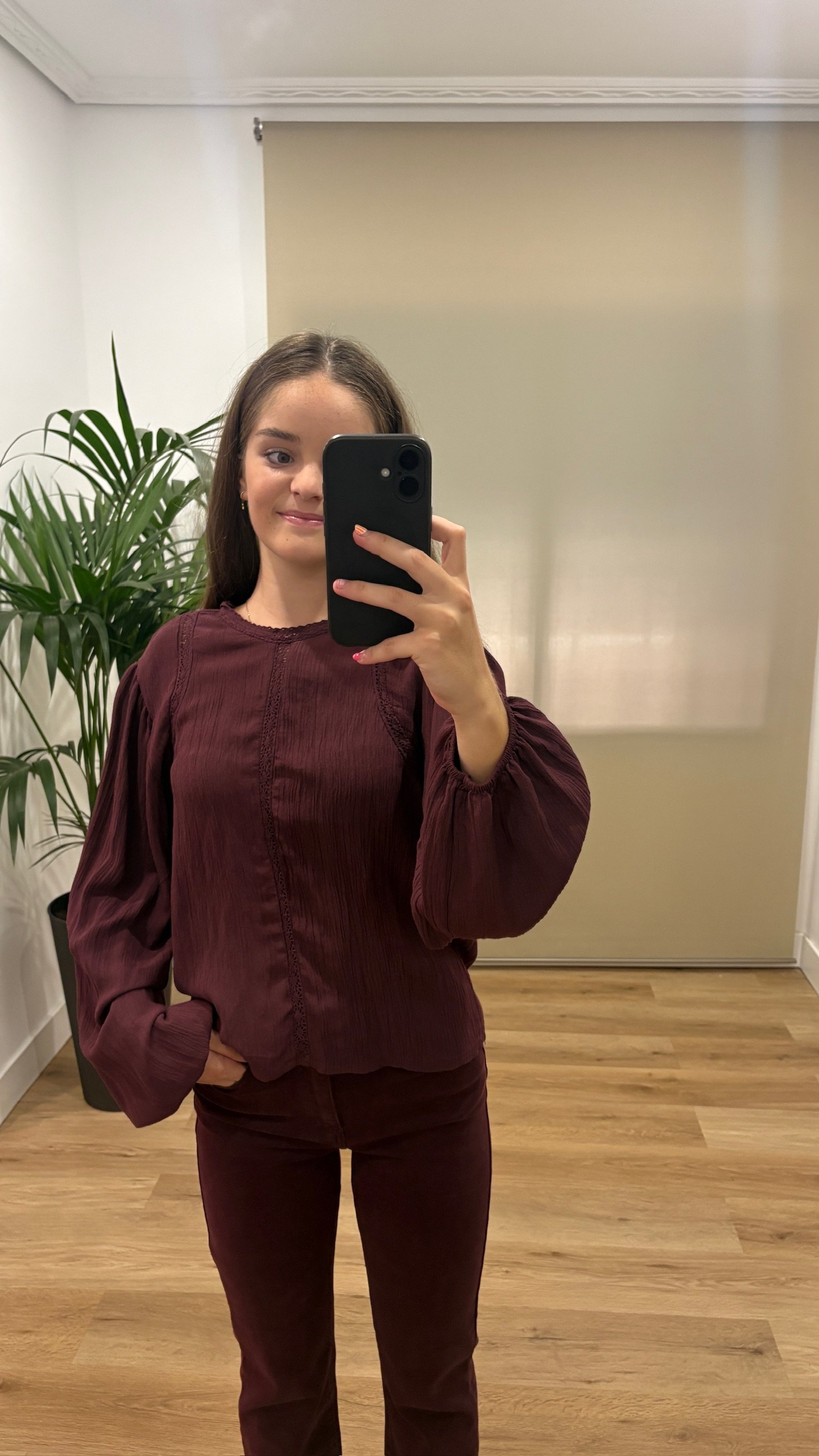 Camisa Zoe-frontal- granate Camisetas | Camisa Zoe-frontal- granate | Tu Estilo en Rosa
