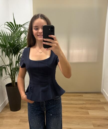 Camisetas | Camiseta Roser-frontal-azul | Tu Estilo en Rosa